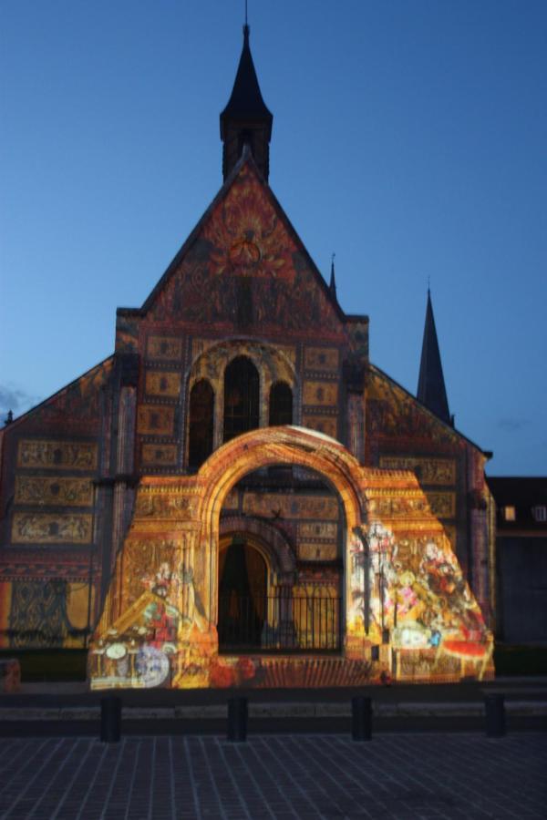 Logis L'Hôtel Chartres Buitenkant foto